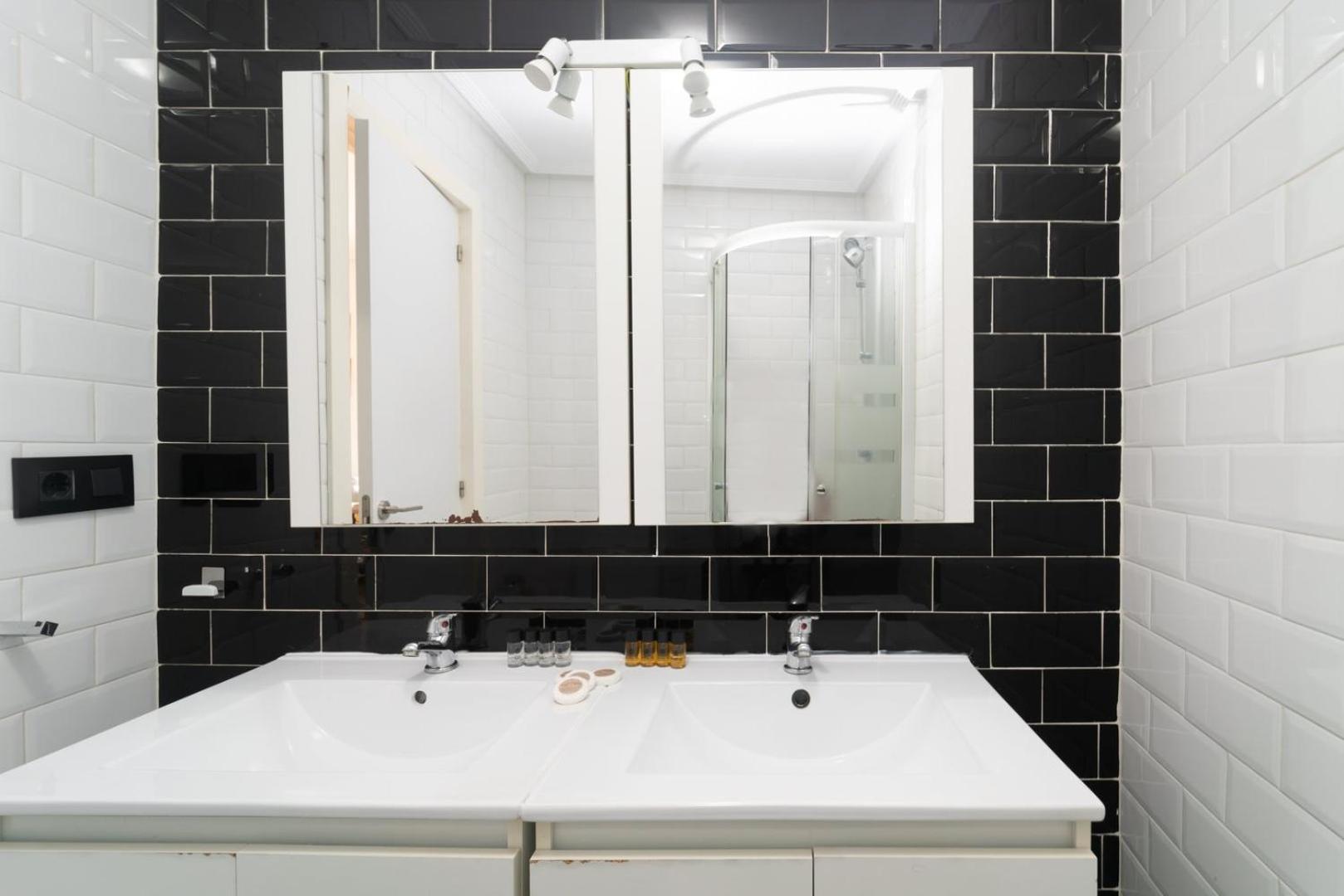 Ferienwohnung Guestready - Mais Um Tijolo Na Parede Madrid Exterior foto