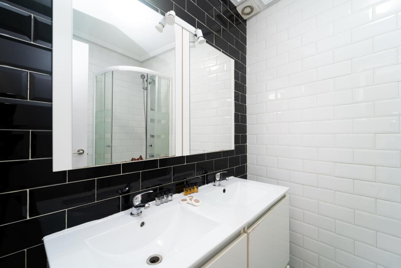 Ferienwohnung Guestready - Mais Um Tijolo Na Parede Madrid Exterior foto